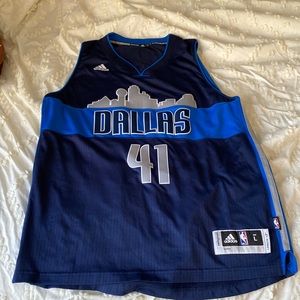 Dallas Nowitzki NBA Jersey